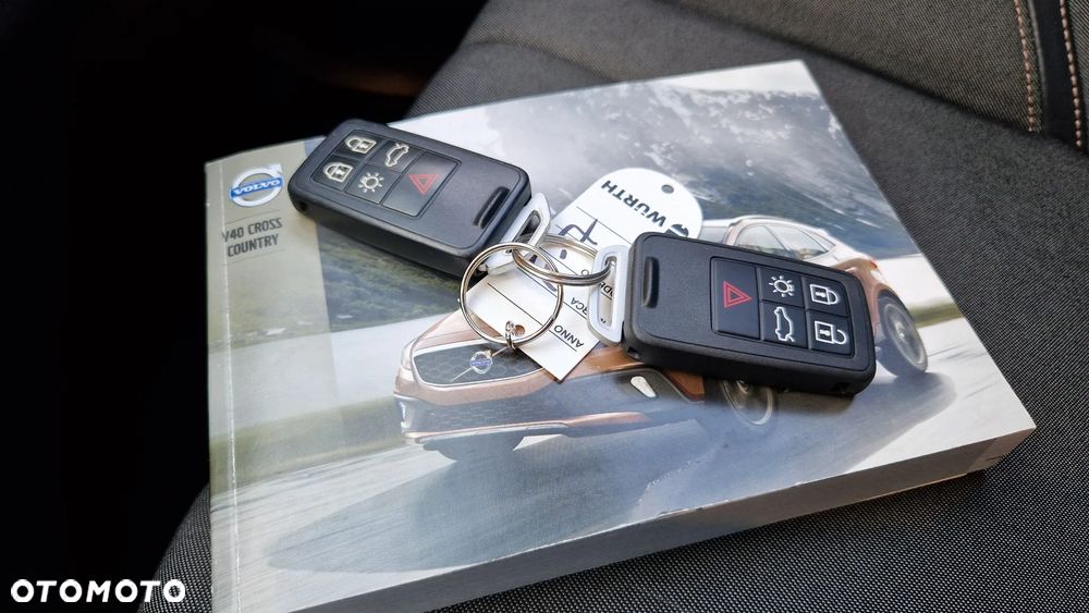 Volvo V40 Cross Country D2 Summum - 22