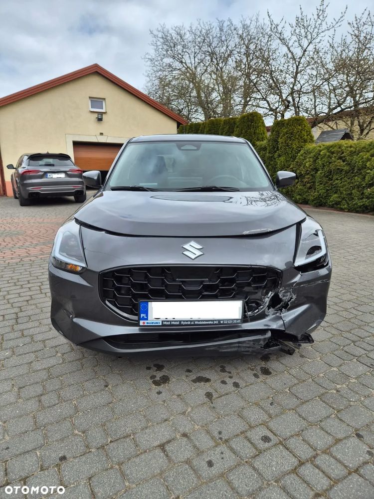 Suzuki Swift 1.2 Dualjet SHVS Premium Plus CVT - 6