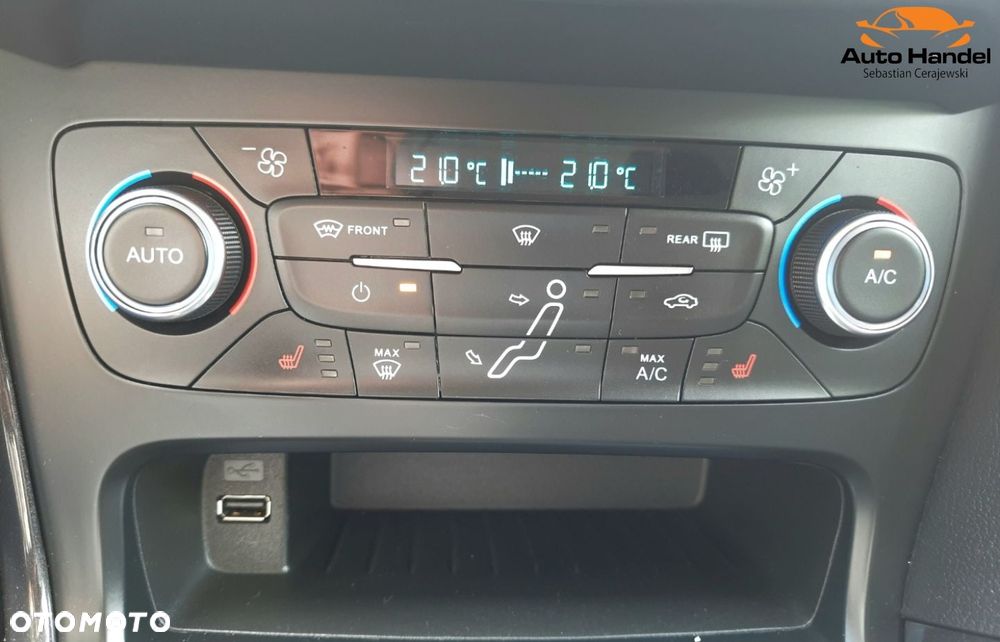 Ford Focus 1.5 EcoBoost STart-Stopp-System TITANIUM - 28