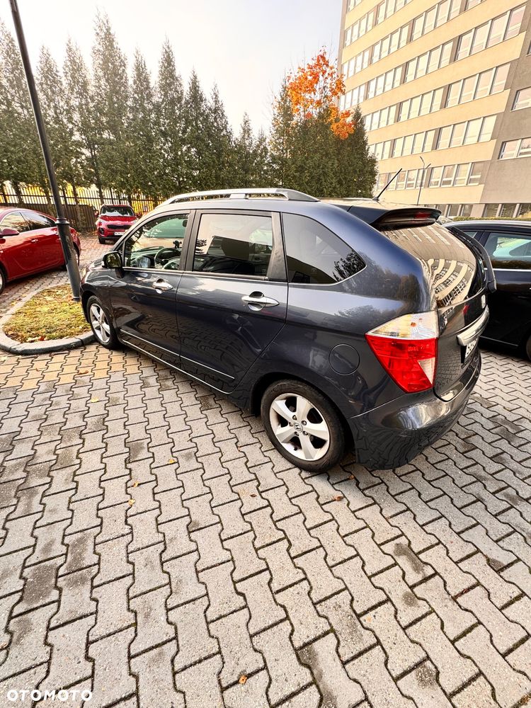 Honda FR-V - 7