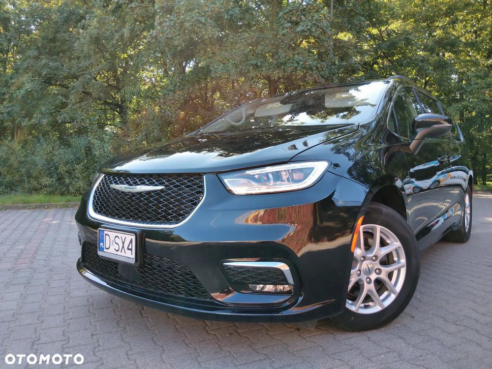 Chrysler Pacifica - 26