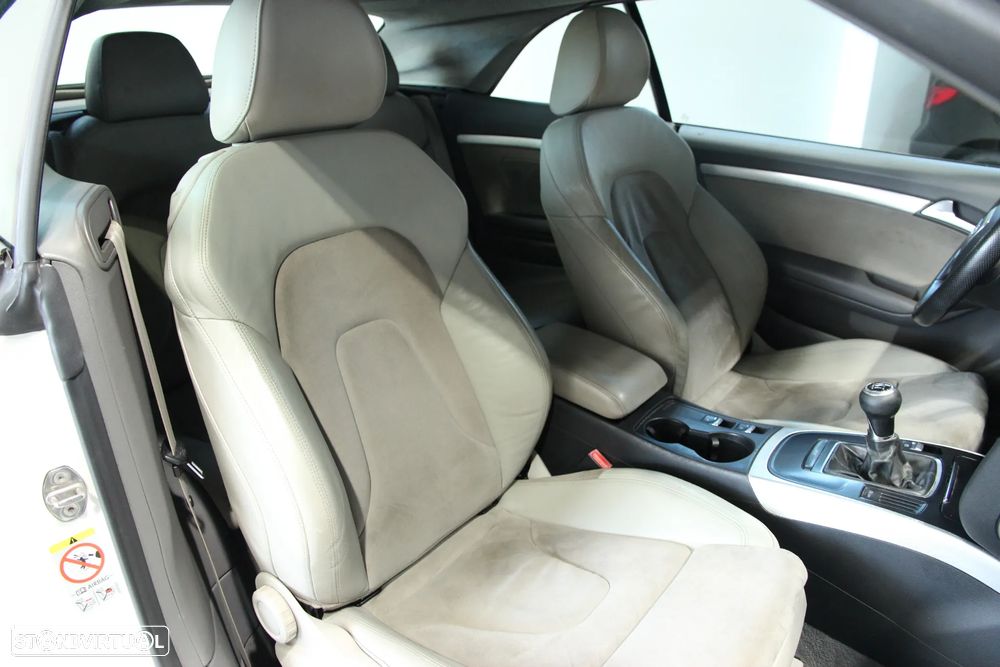Audi A5 Cabrio 2.0 TDi S-line - 8