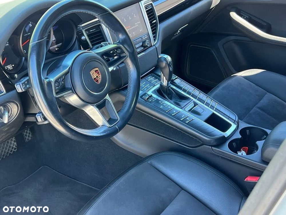 Porsche Macan Standard - 9