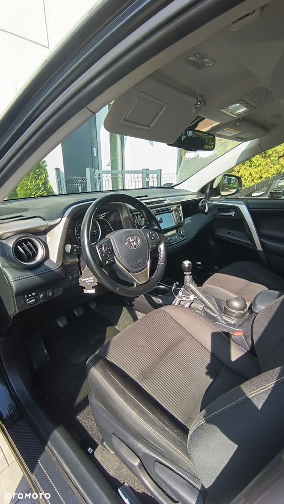 Toyota Rav4 2015 photo 4
