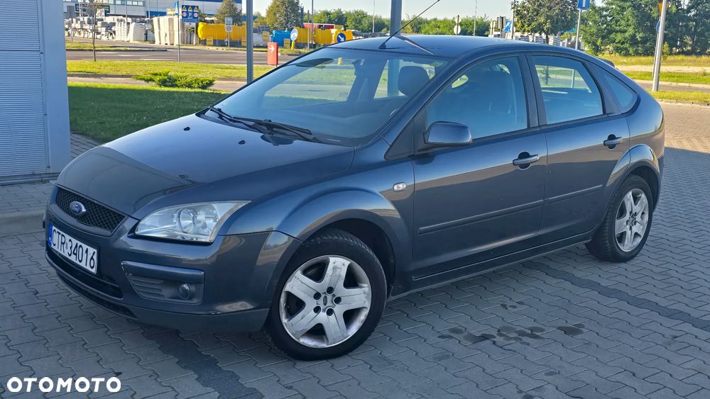 Ford Focus 1.6 16V Ambiente - 3
