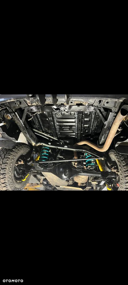 Toyota Land Cruiser - 12