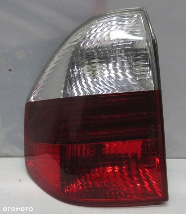 BMW X3 E83 2.0D LAMPA LEWY TYŁ 7162209 EUROPA