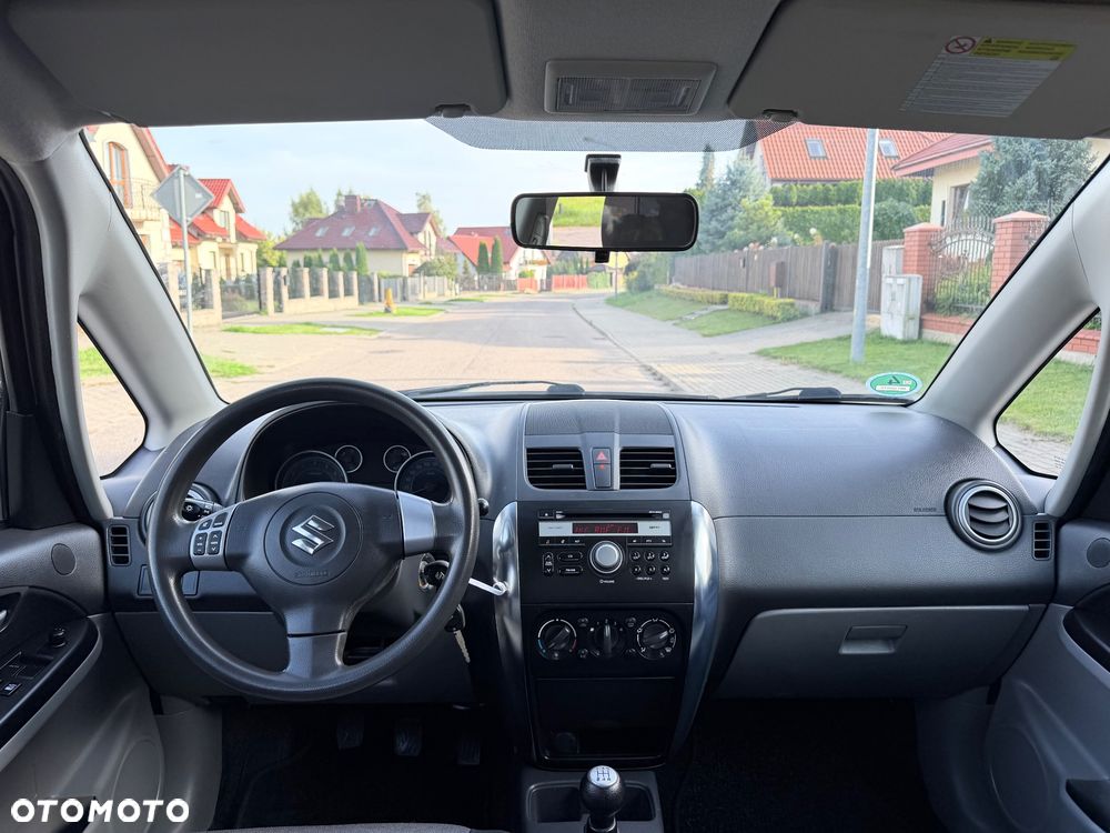 Suzuki SX4 - 5