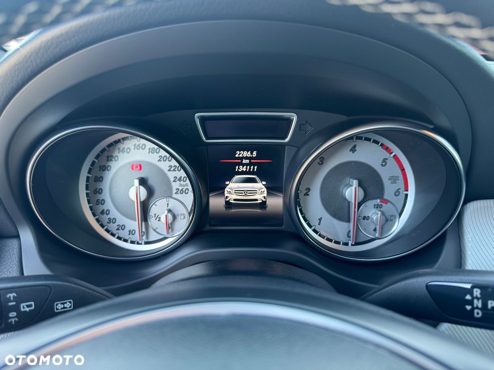 Mercedes-Benz GLA 220 d 7G-DCT Activity Edition - 15