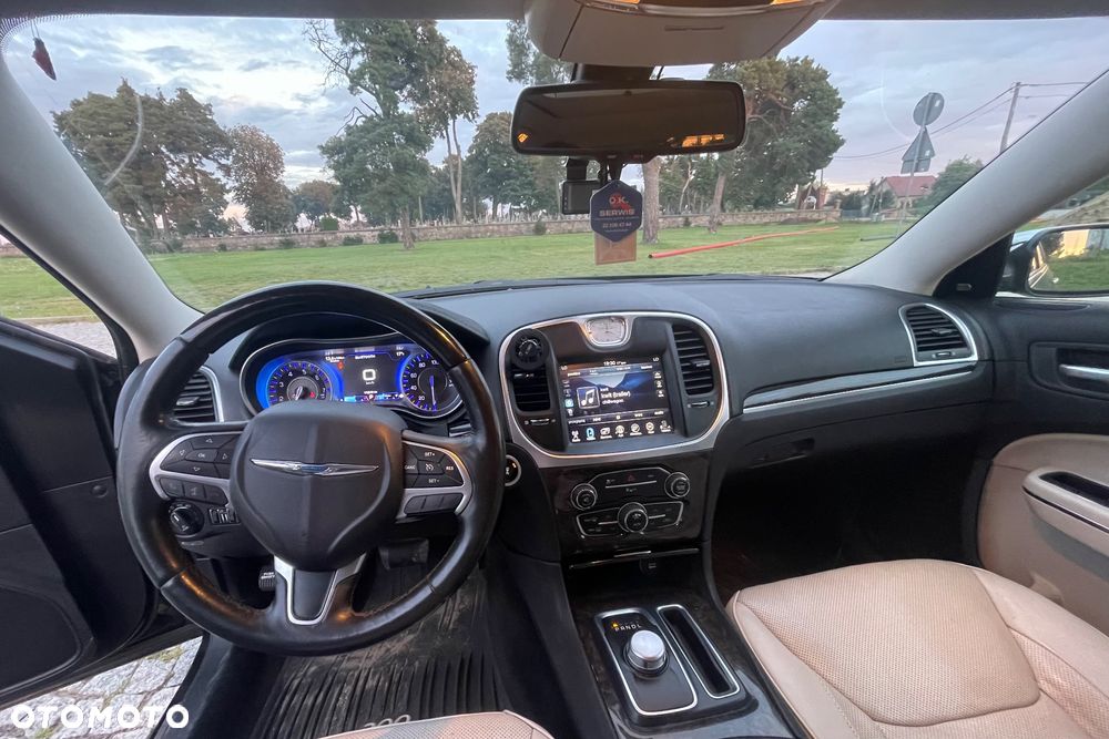 Chrysler 300C - 12
