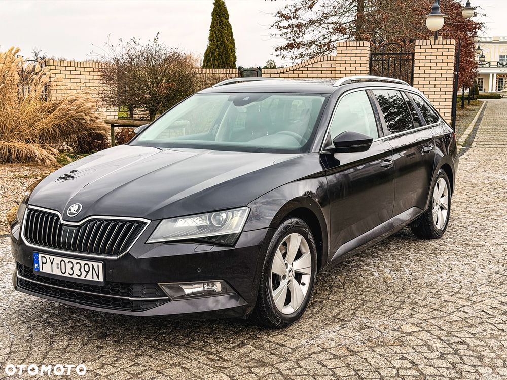 Skoda Superb 2.0 TDI DSG Ambition - 1