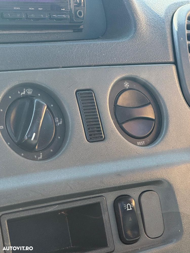 Mercedes-Benz Sprinter - 12
