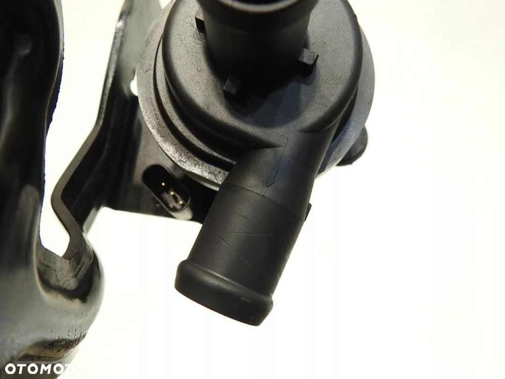 DODATKOWA POMPA WODY AUDI A1 8X 1.6 TDI 6R0965561A - 3