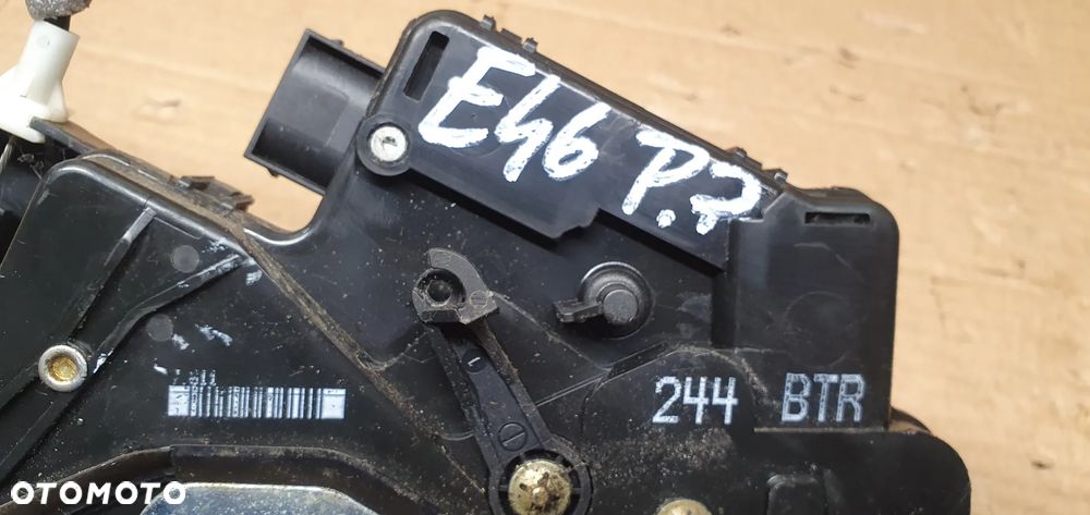 Zamek prawy przód BMW 3 E46 Europa 7 PIN - 6