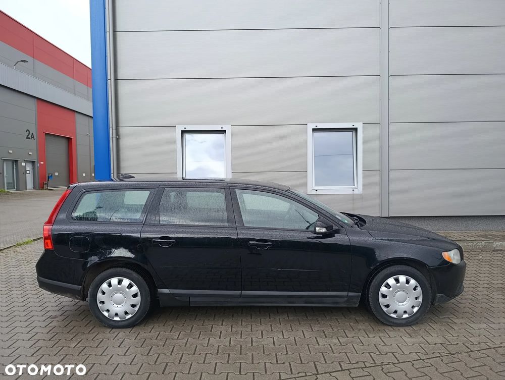 Volvo V70 2.0 - 22