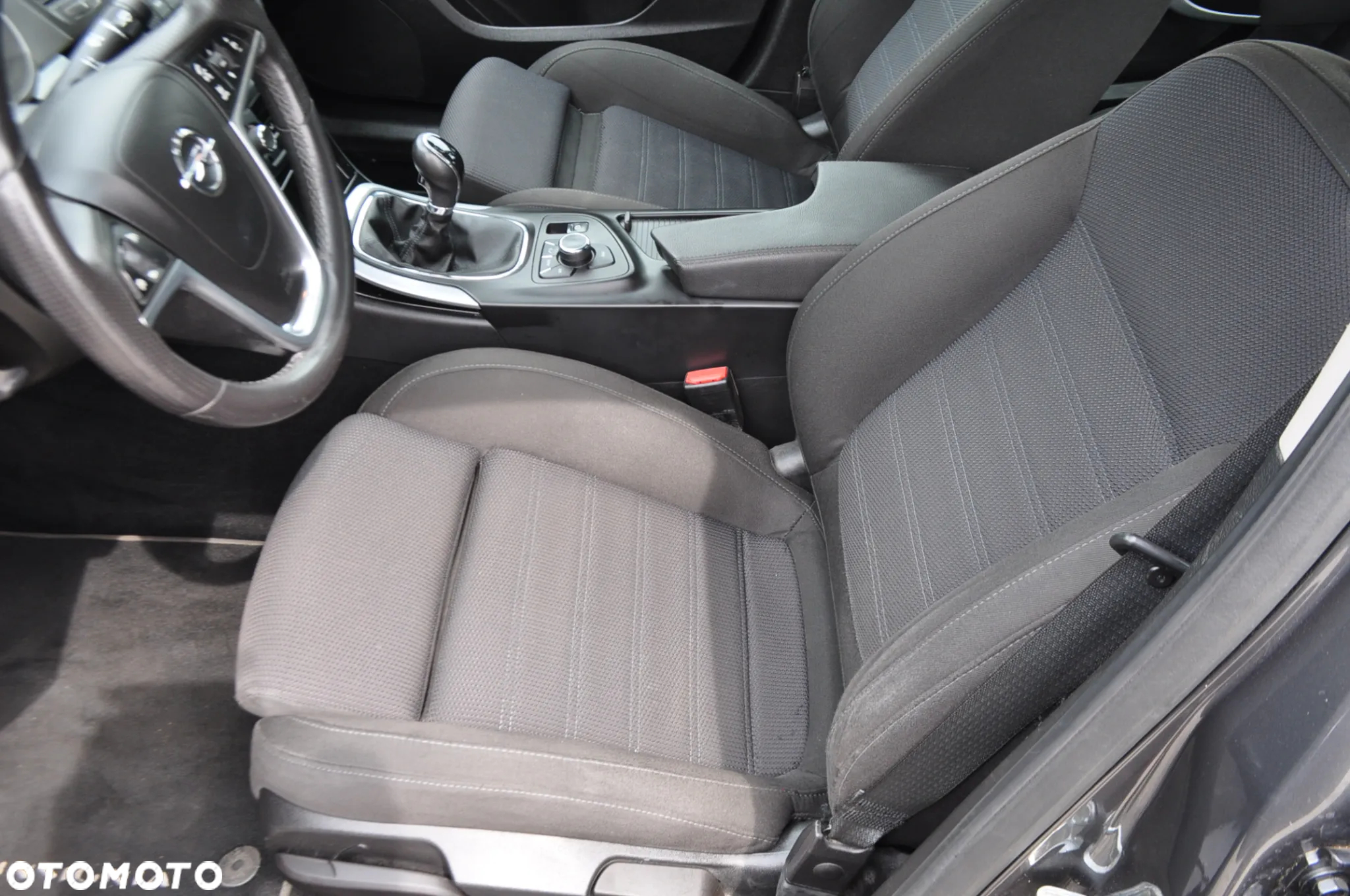 Opel Insignia 2.0 CDTI ecoFLEX Business Cosmo - 18