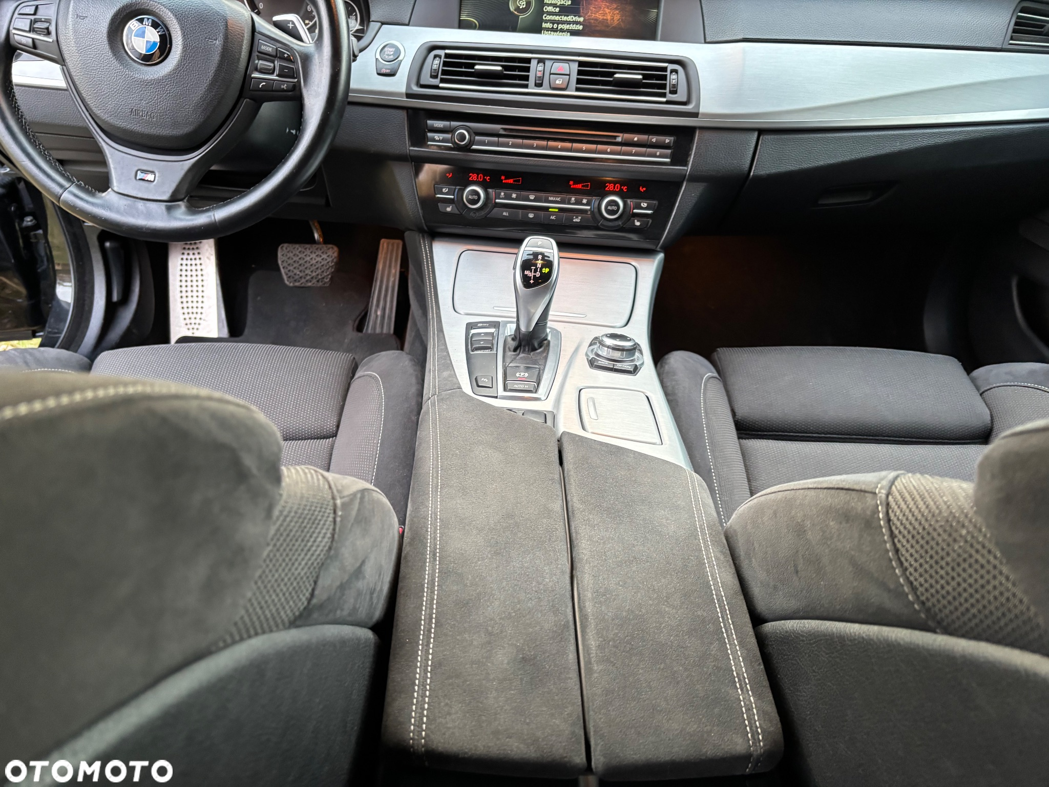 BMW Seria 5 - 32