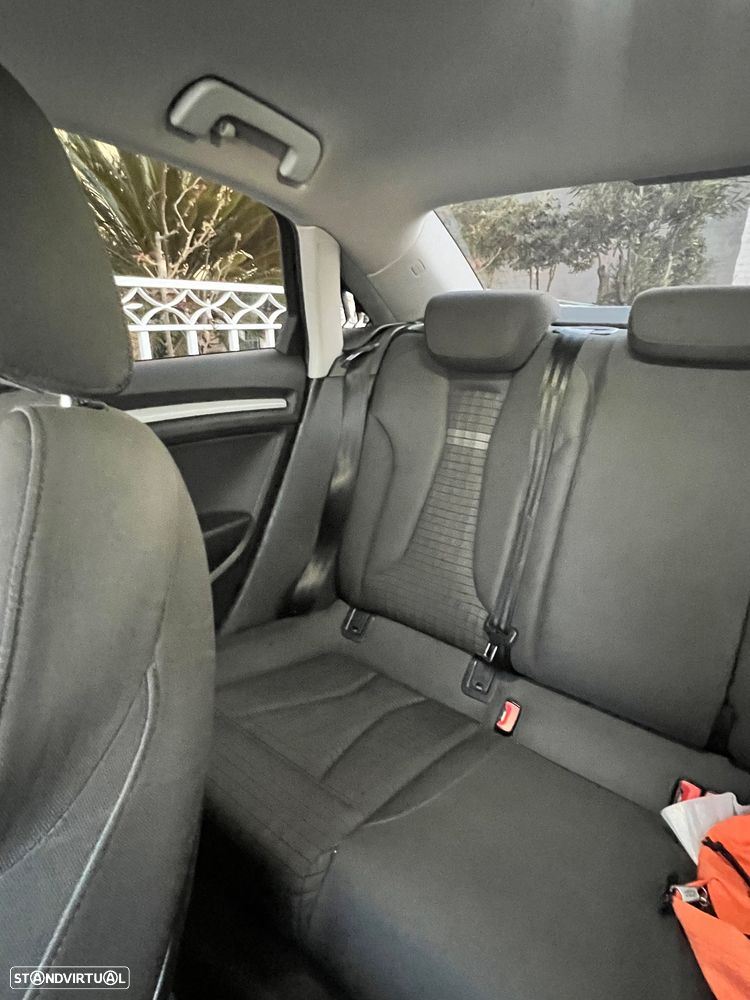 Audi A3 Limousine 2.0 TDI (clean diesel) S line Sport Pack - 8