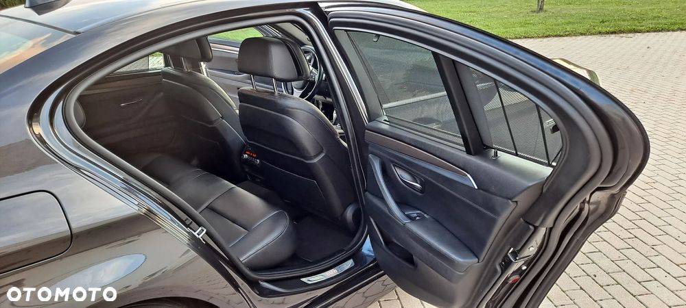 BMW Seria 5 535d Sport-Aut Modern Line - 14