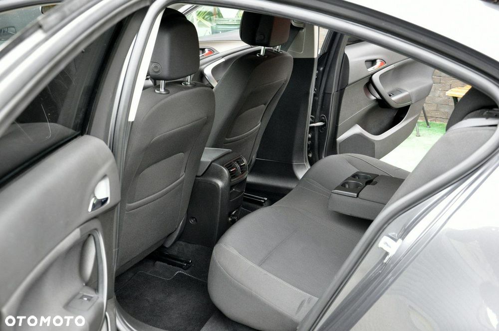 Opel Insignia 1.4 T Cosmo S&S - 38