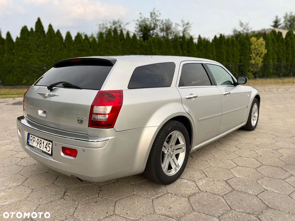 Chrysler 300C - 4