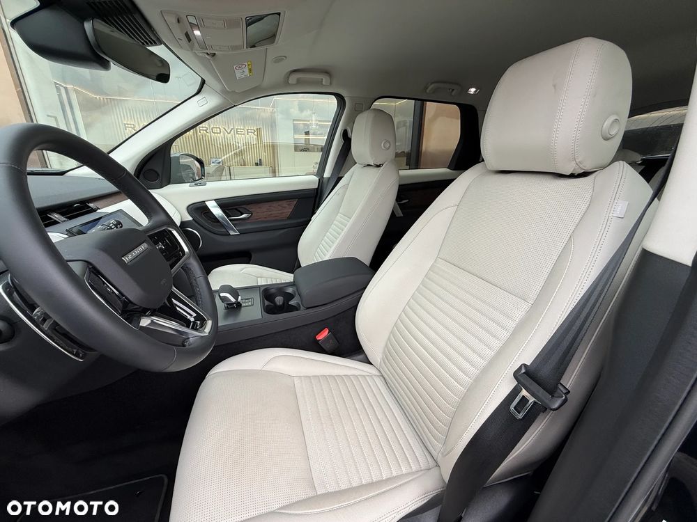 Land Rover Discovery Sport D200 - 16