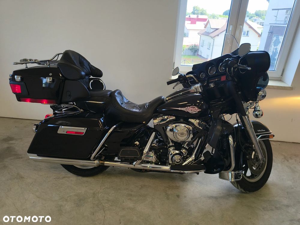 Harley-Davidson FLH Electra Glide - 10
