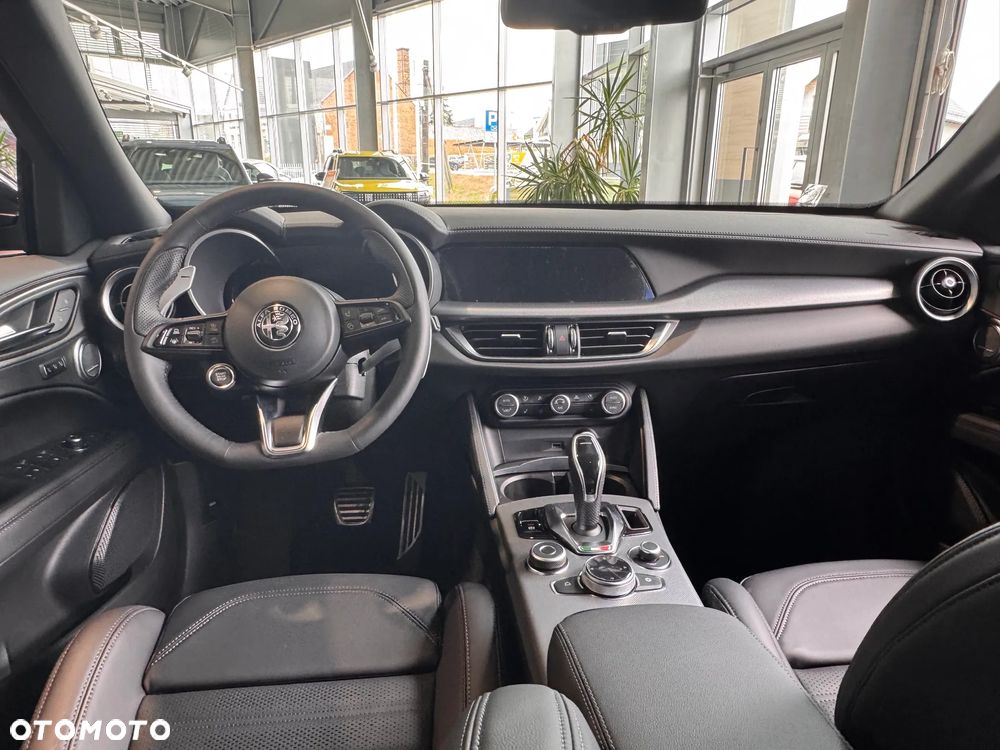 Alfa Romeo Stelvio 2.0 Turbo Veloce Q4 - 5