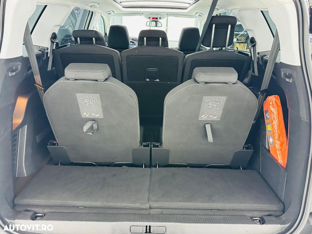 Peugeot 5008 BlueHDI 130 EAT8 Allure - 16