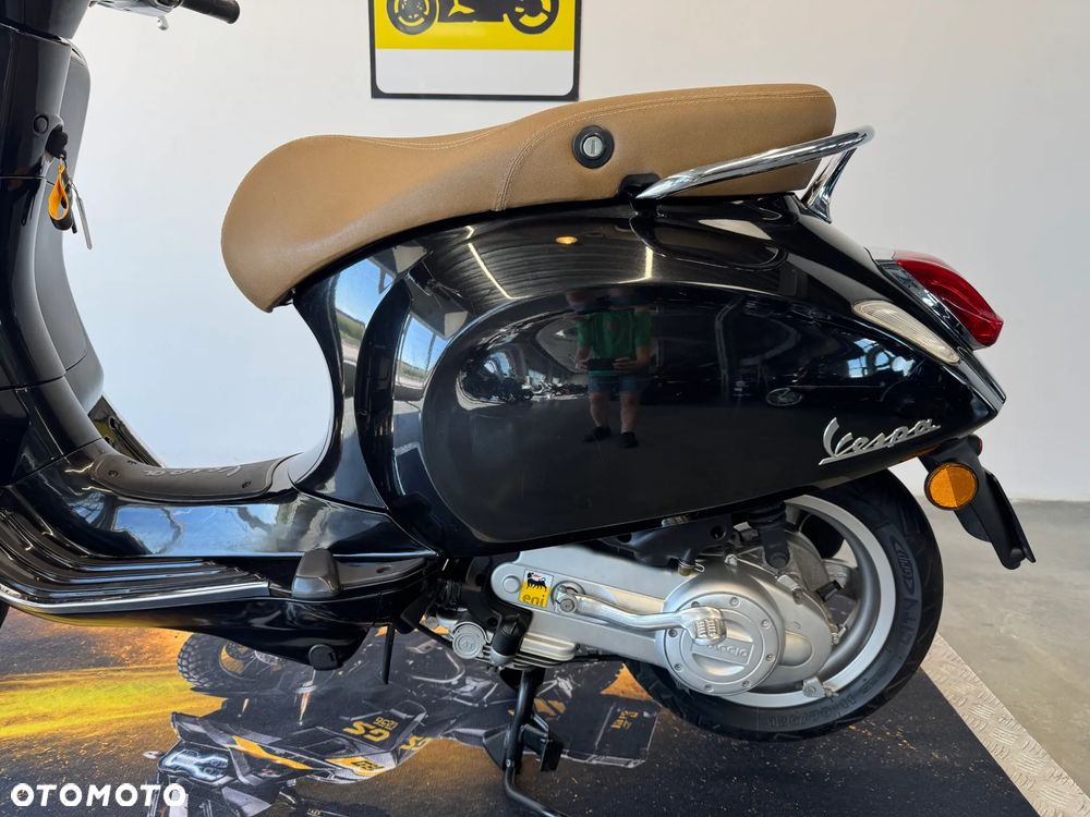 Piaggio Vespa - 24