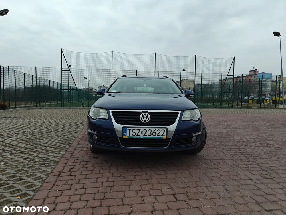 Volkswagen Passat 2.0 TDI DPF Comfortline DSG - 2