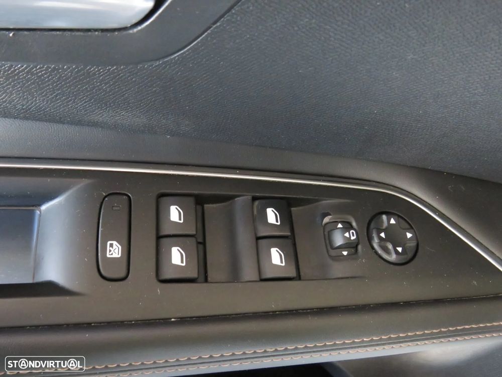 Peugeot 3008 1.6 BlueHDi GT Line EAT6 - 12