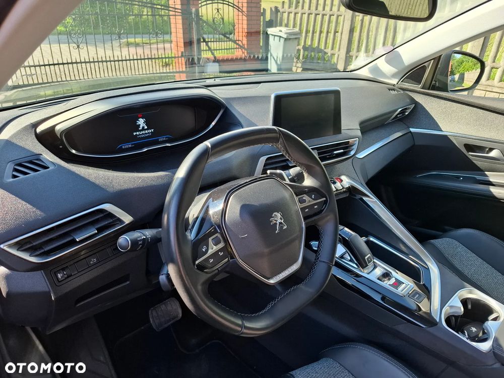 Peugeot 3008 PureTech 130 Stop & Start GPF Allure - 15