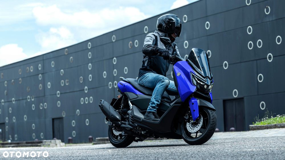 Yamaha NMAX - 16