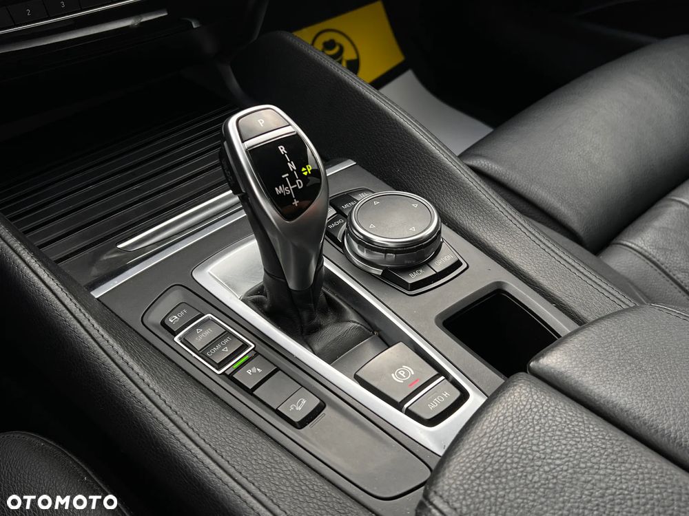 BMW X6 xDrive40d - 29