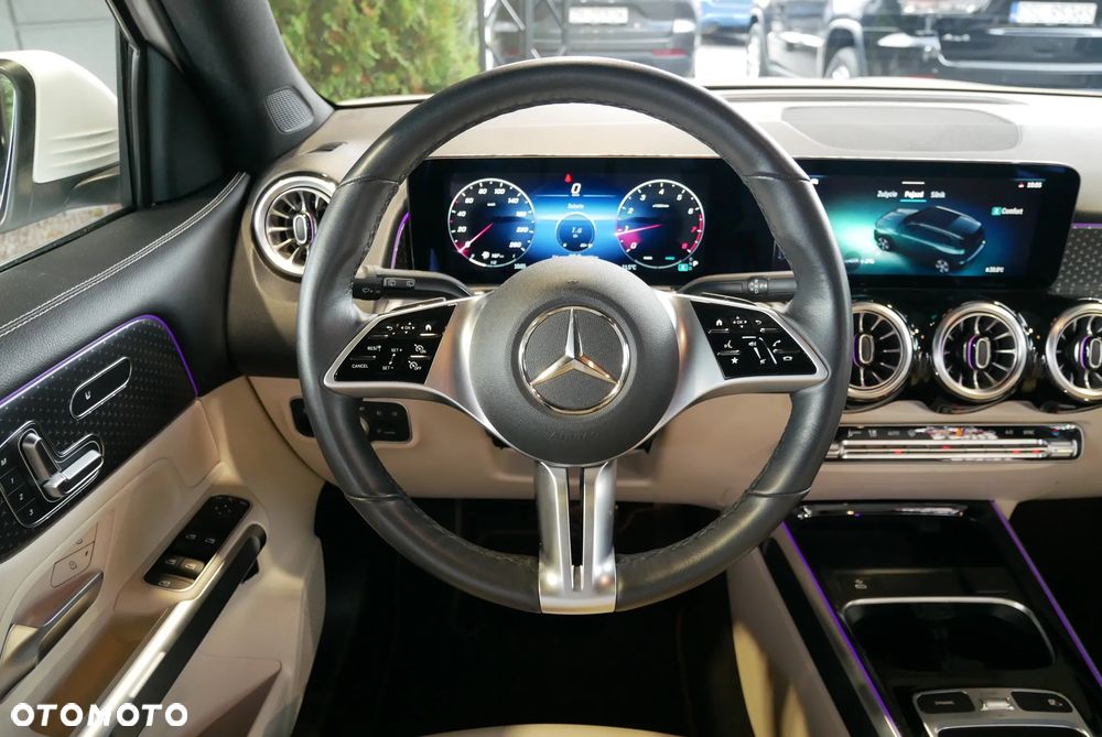 Mercedes-Benz GLB 250 4Matic 8G-DCT - 21