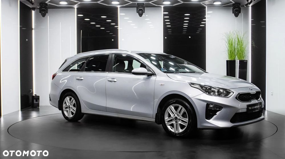 Kia Ceed 1.6 CRDi mHEV M DCT - 9