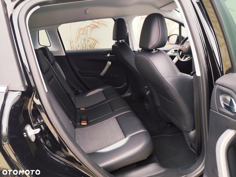 Peugeot 2008 PureTech 110 Stop&Start Crossway - 16