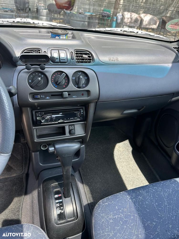 Nissan Micra - 8