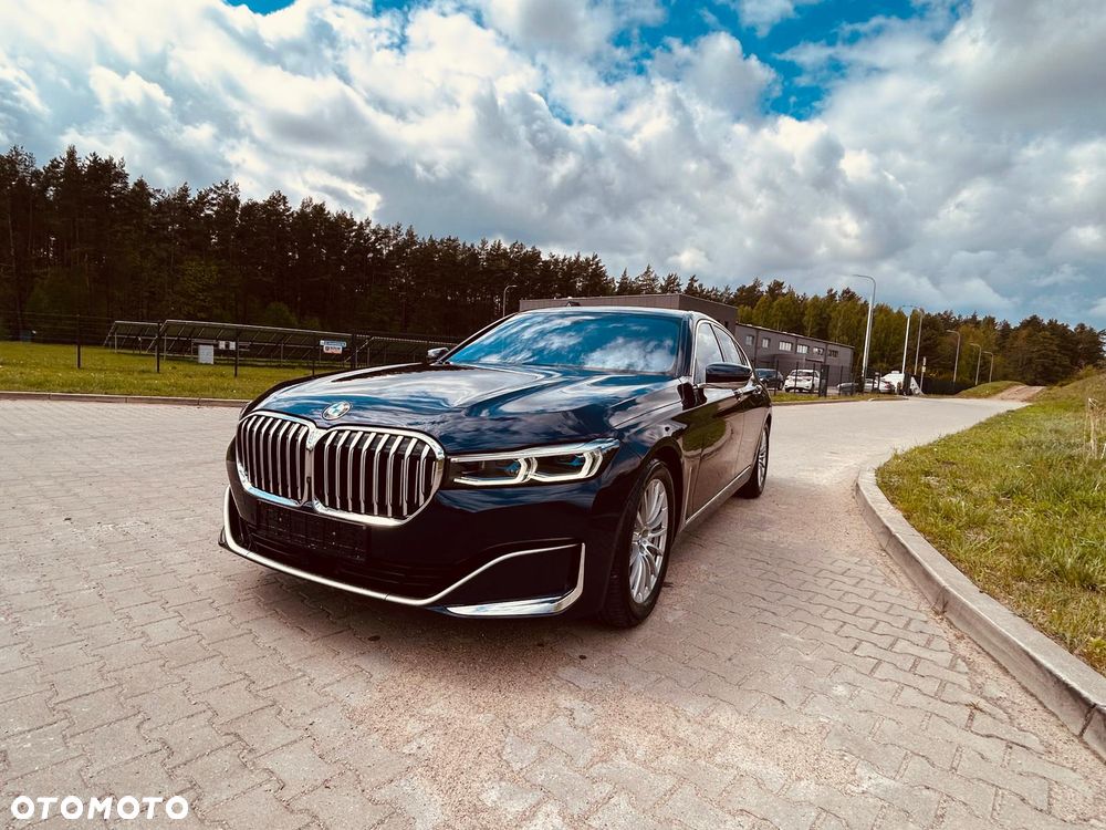 BMW Seria 7 730d xDrive mHEV - 2