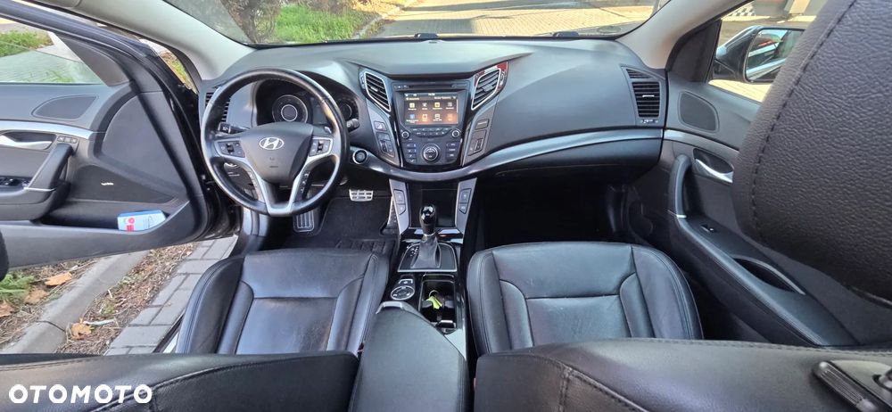 Hyundai i40 Kombi 1.7 CRDi DCT Premium - 35
