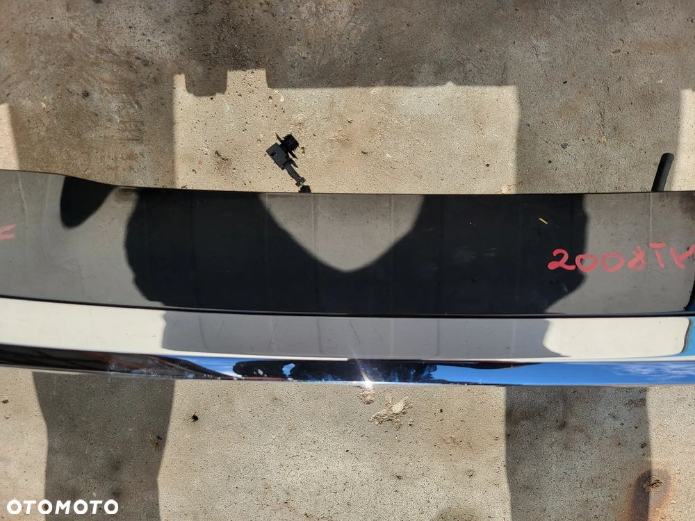 Spoiler blenda tylnej klapy Peugeot 2008 - 4