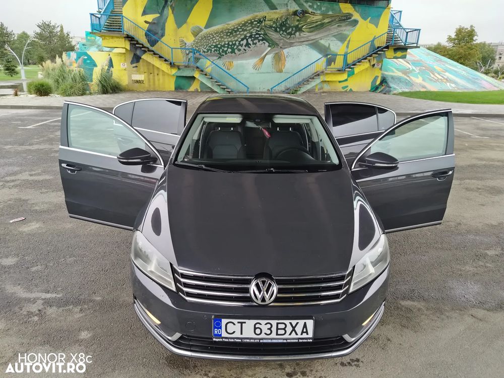 Volkswagen Passat 2.0 TDI Highline - 10