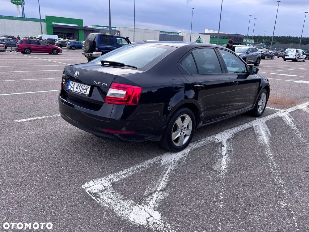 Skoda Octavia 1.6 TDI Ambition - 8