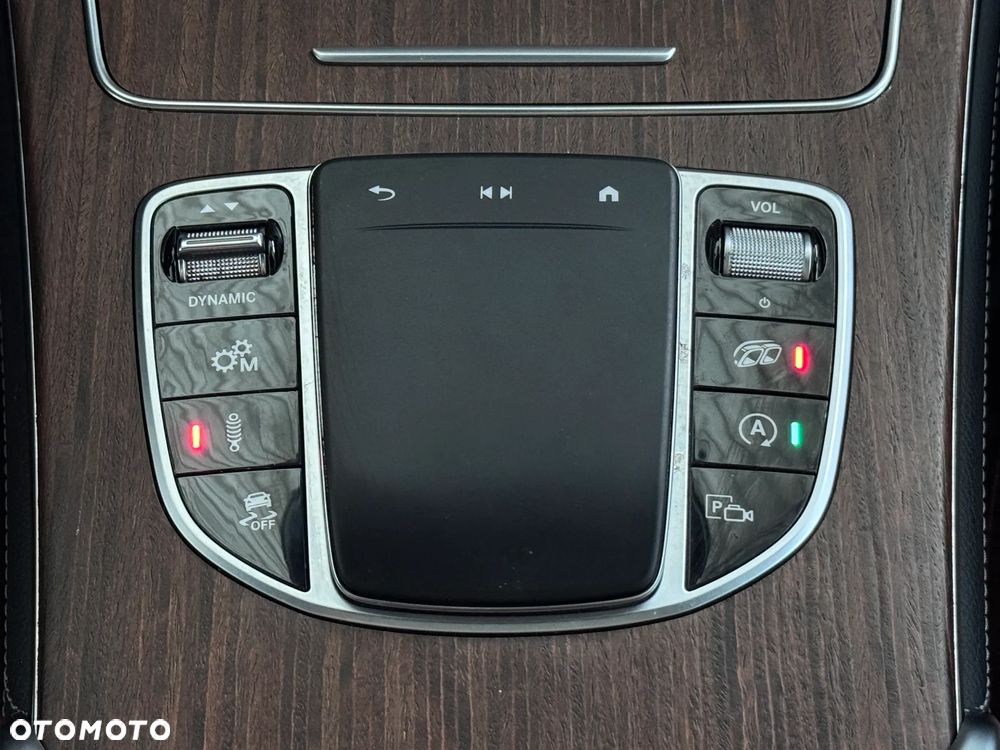 Mercedes-Benz GLC AMG 43 4Matic 9G-TRONIC - 17