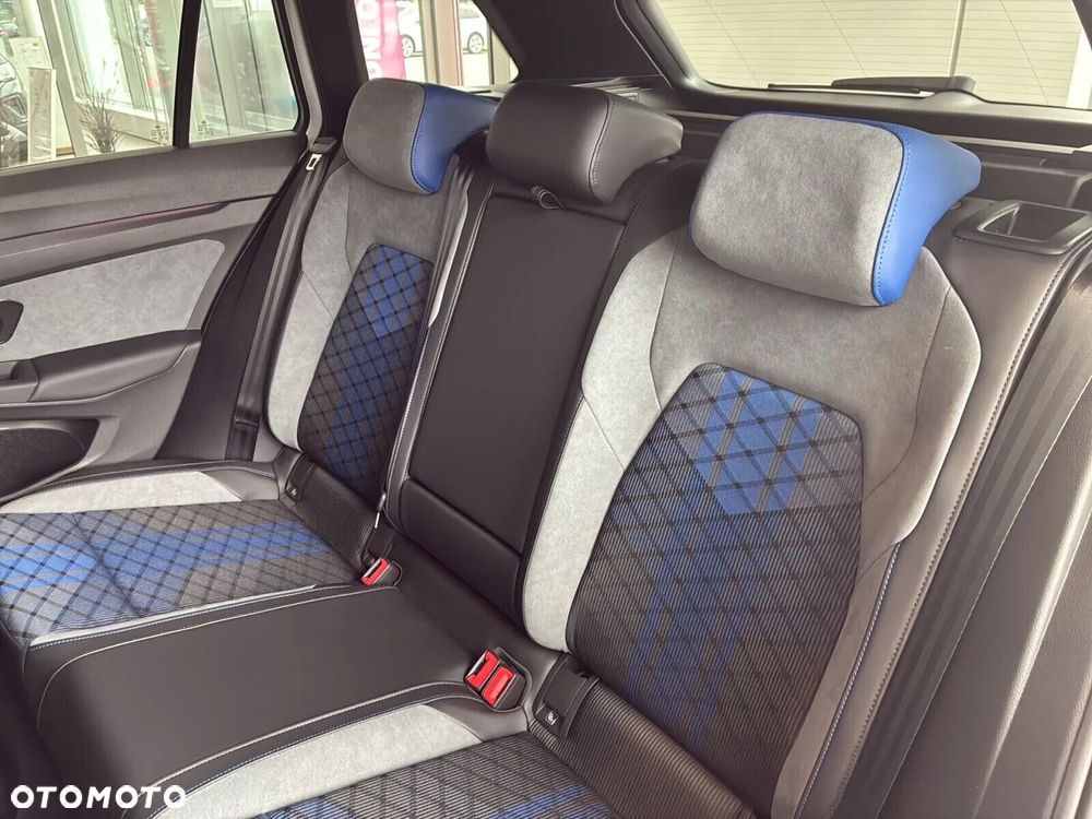 Volkswagen Golf Variant - 13