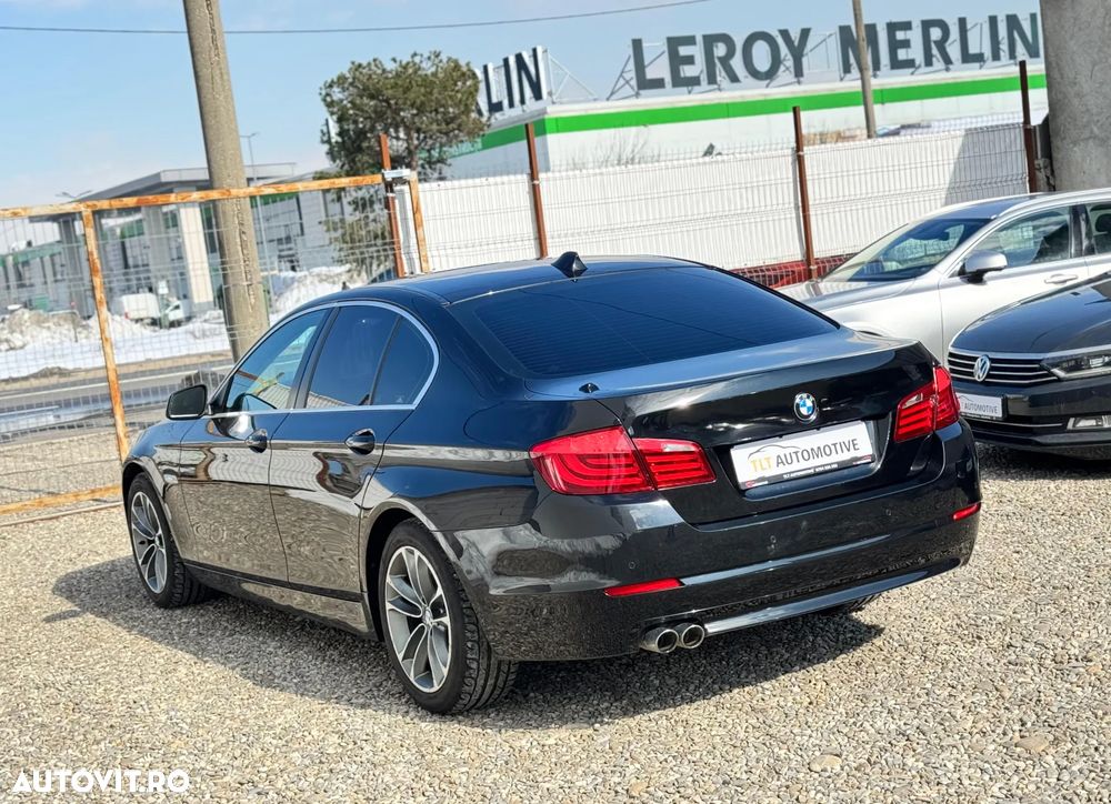 BMW Seria 5 520d Sport-Aut. - 13