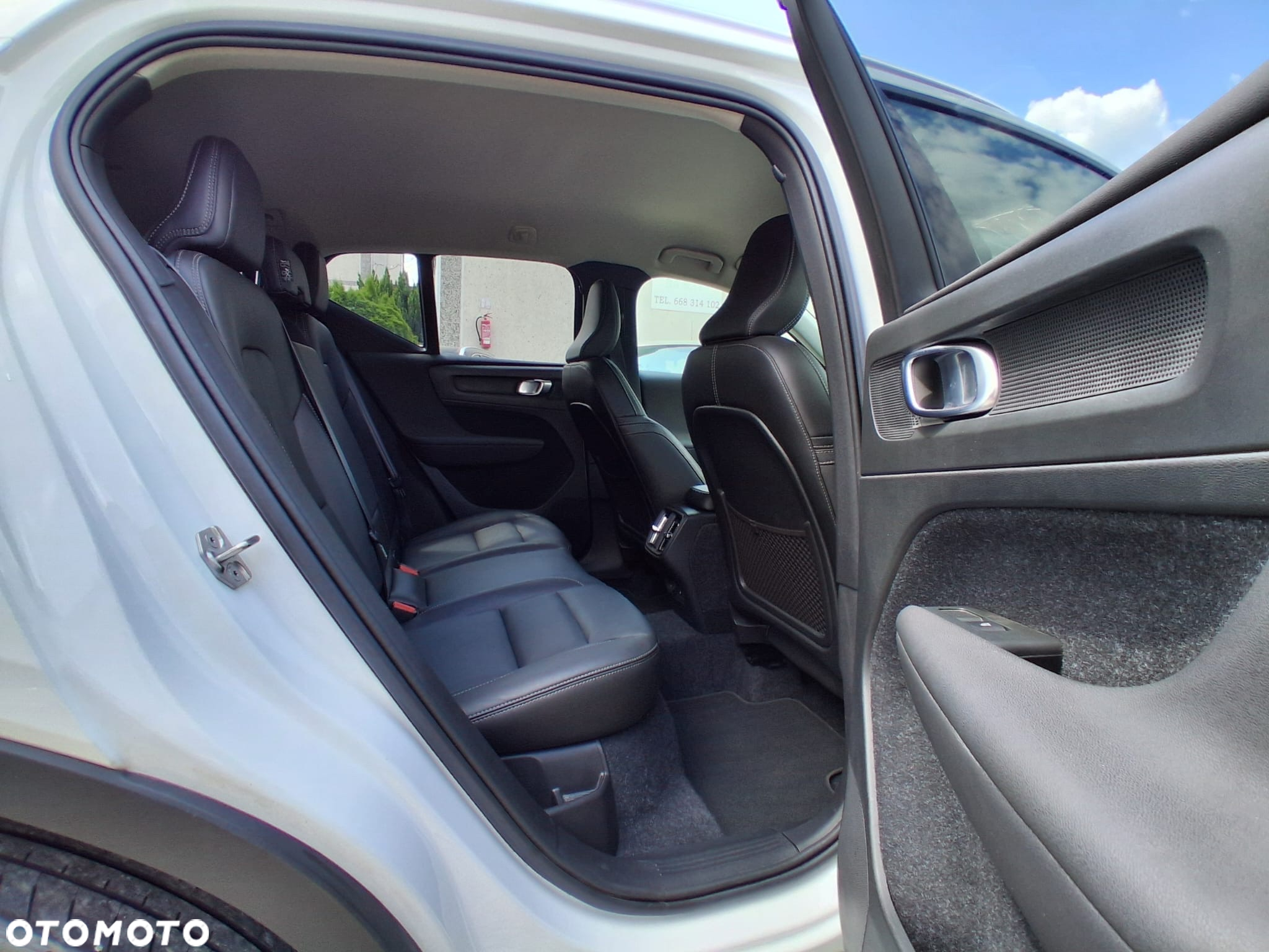 Volvo XC 40 D3 AWD Momentum - 29