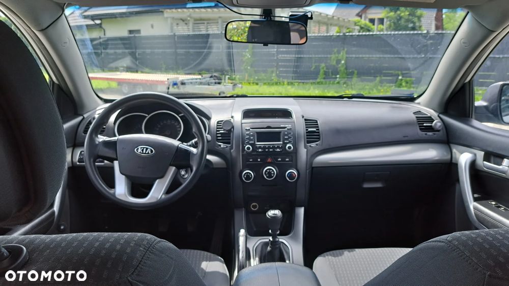 Kia Sorento 2.4 CVVT Attract - 12