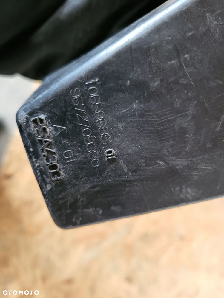 Rezonator powietrza Peugeot Citroen 1.4 B - 4